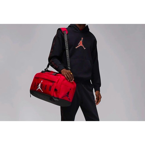Nike Air Jordan Velocity Duffel Duffle Bag Backpack Red MM0920-R78 62.5L NWT - Picture 10 of 13